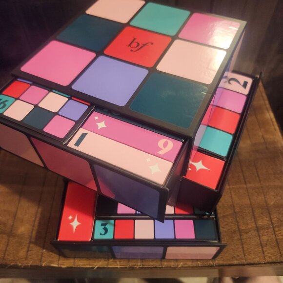 Benefit Glam Cube 24 Day Advent Calendar Makeup Gift Set $292 Value Holiday NEW - Picture 2 of 7